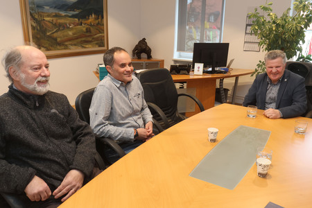 IVO LAH MATEMATIK ZNAMKA OB 130 LETNICI ROJSTVA 04 FOTO LJUBO VUKELIČ